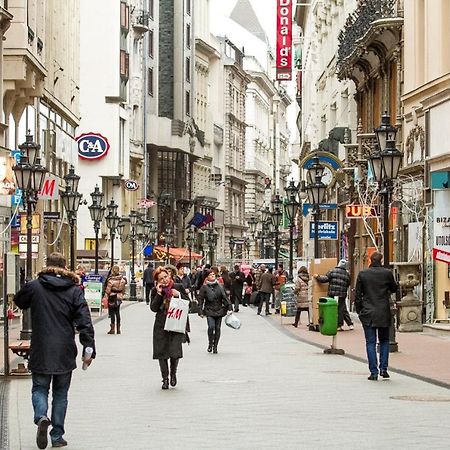 Cheerful Studio Budapest Downtown エクステリア 写真